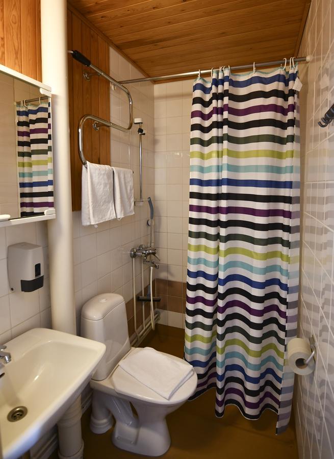Kilpisjaerven Retkeilykeskus Rooms 基尔匹斯扎我维 外观 照片